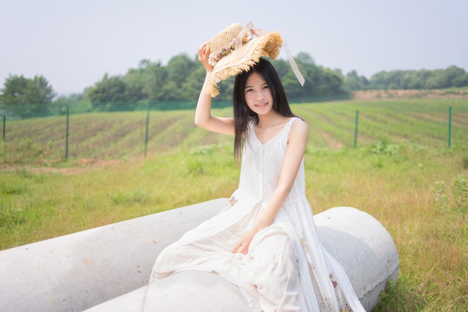 夏天的风轻轻的拂过你脸庞高清户外写真,清纯美女,